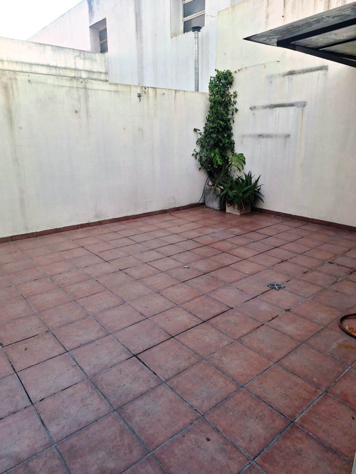 PH de 2 amb con Patio "NO SE ACEPTA MASCOTAS"