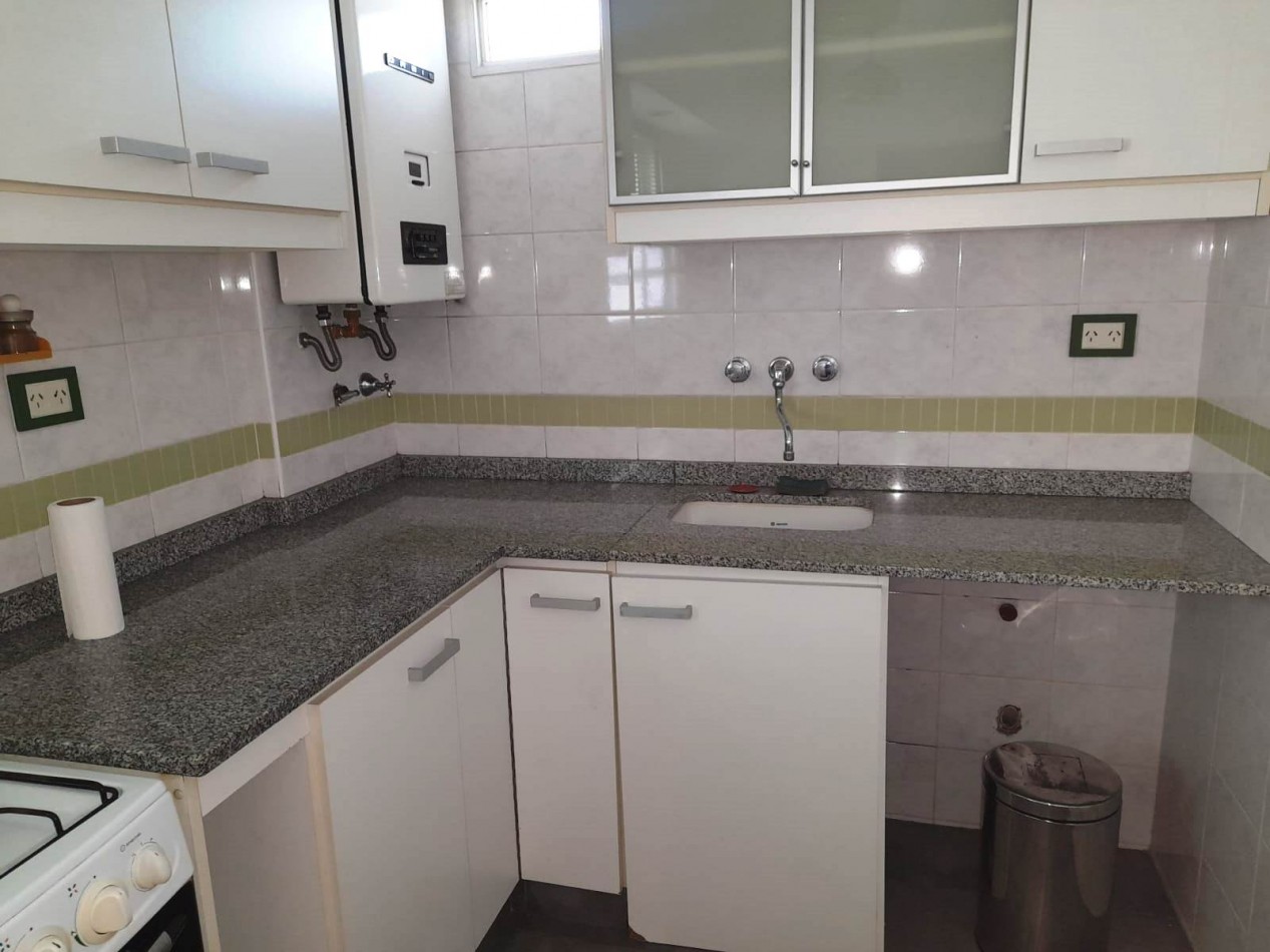 Departamento de 2 amb  con Balcon y Cochera fija