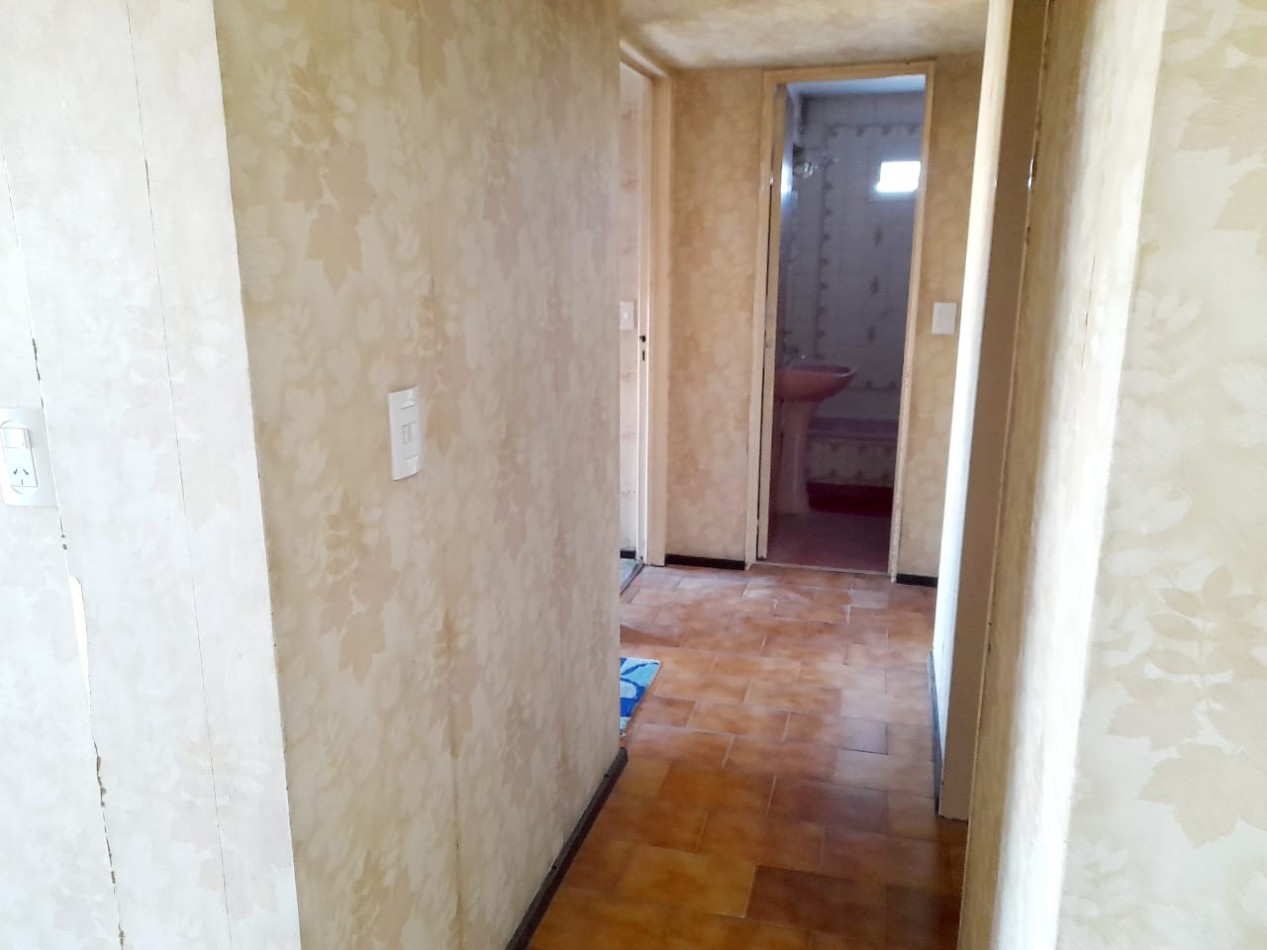 Departamento De 4 Amb Al Frente Con Balcon - Semi Piso-