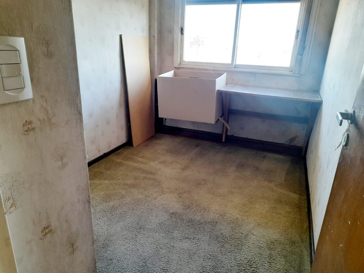 Departamento De 4 Amb Al Frente Con Balcon - Semi Piso-