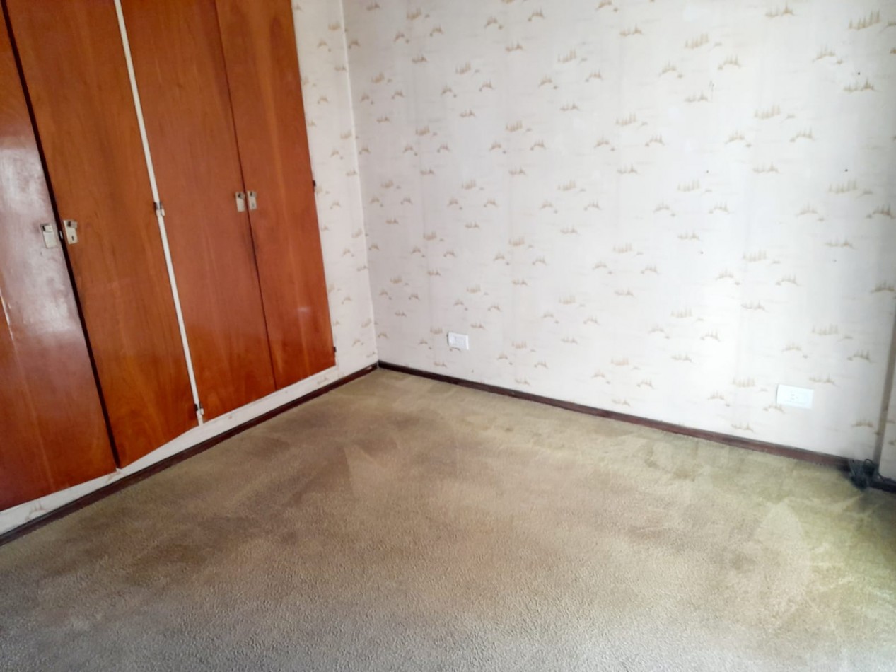 Departamento De 4 Amb Al Frente Con Balcon - Semi Piso-