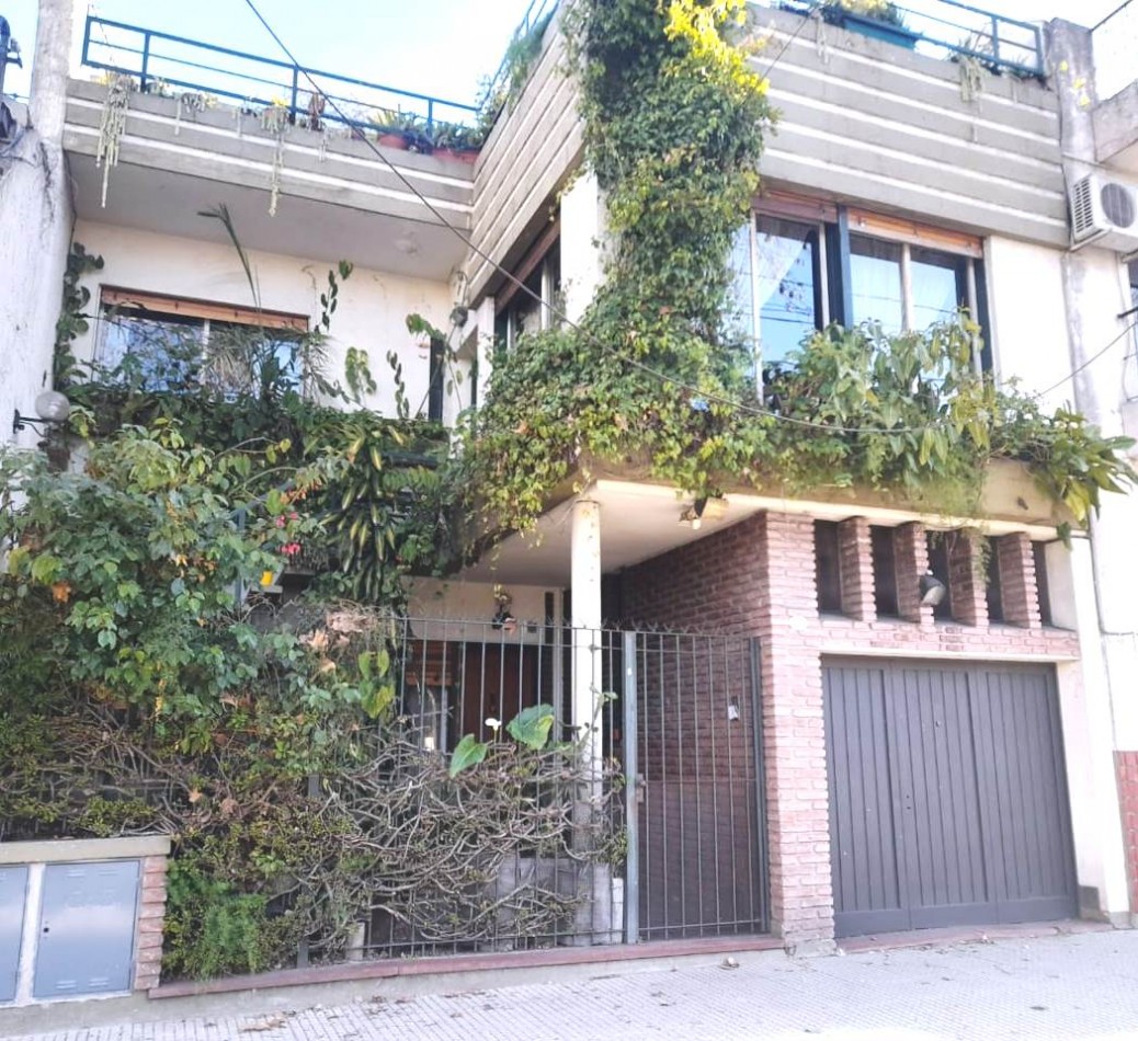 CASA CON DOS  PHS  EN BLOCK