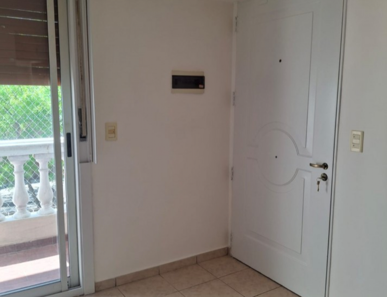 ALQUILER  PH  2AMB VILLA REAL 