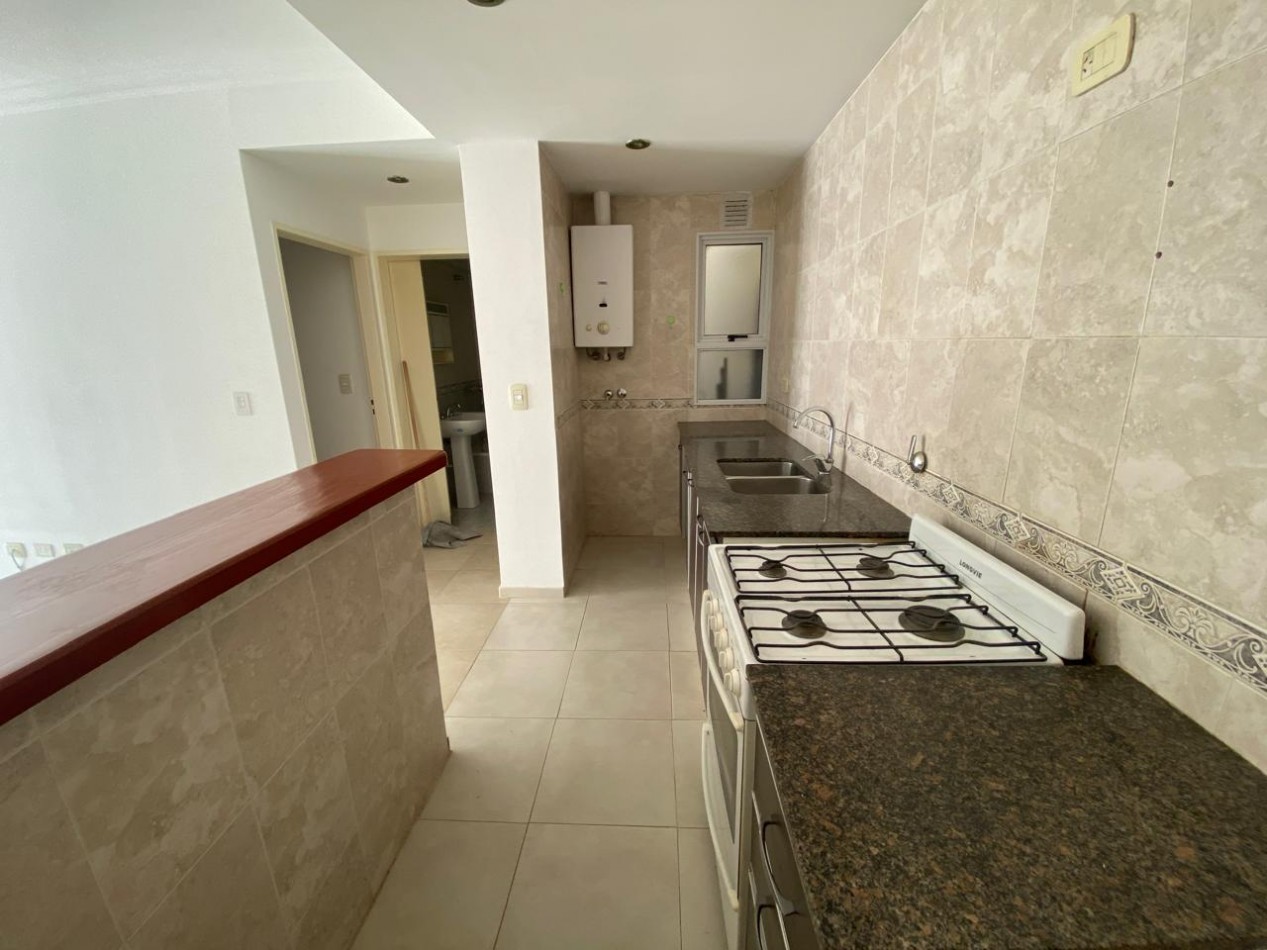 DEPARTAMENTO 2AMB  MONTE CASTRO