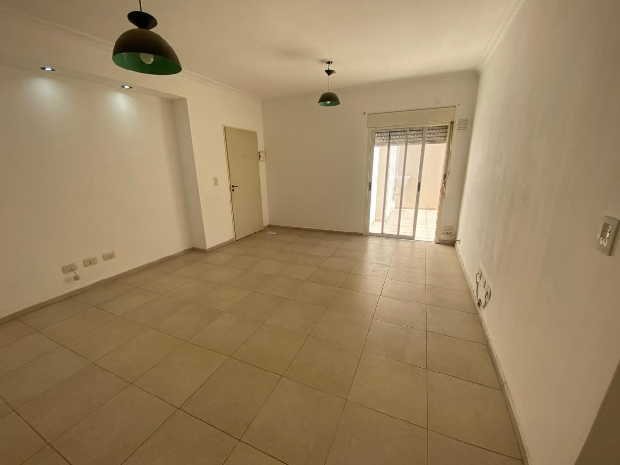 DEPARTAMENTO 2AMB  MONTE CASTRO