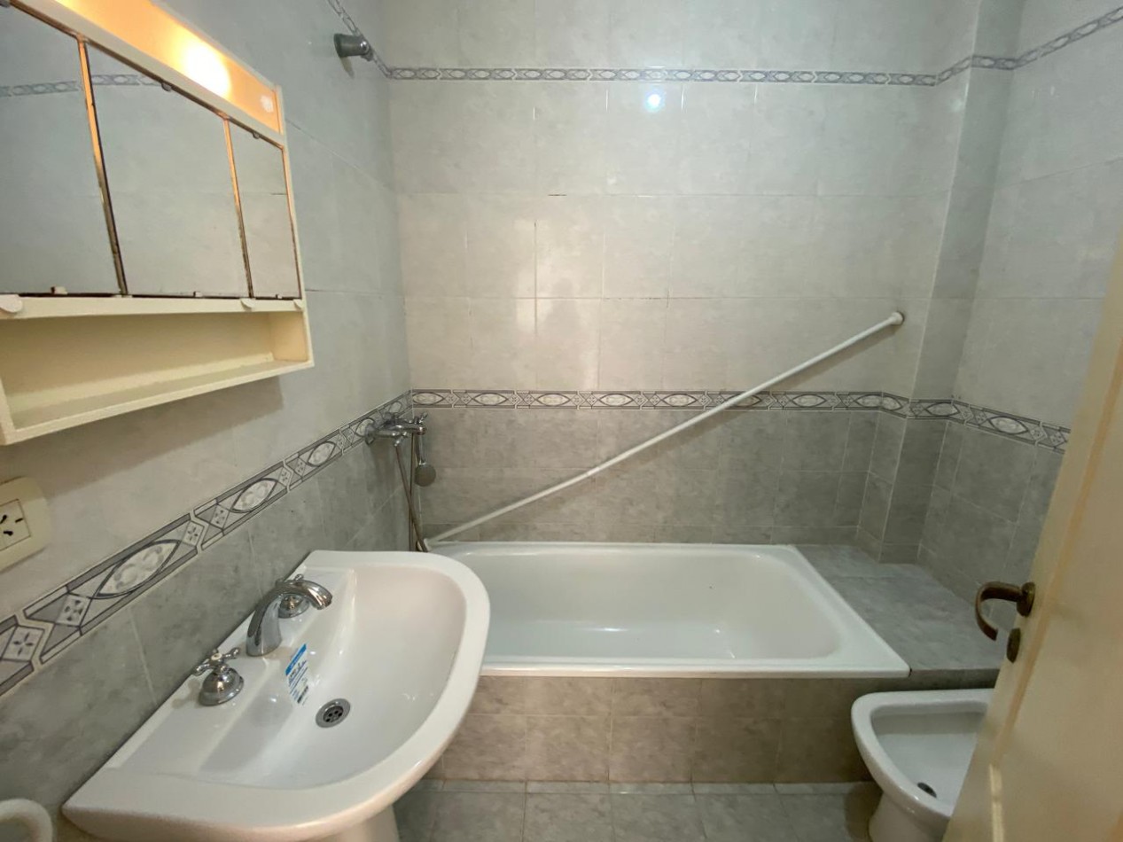 DEPARTAMENTO 2AMB  MONTE CASTRO