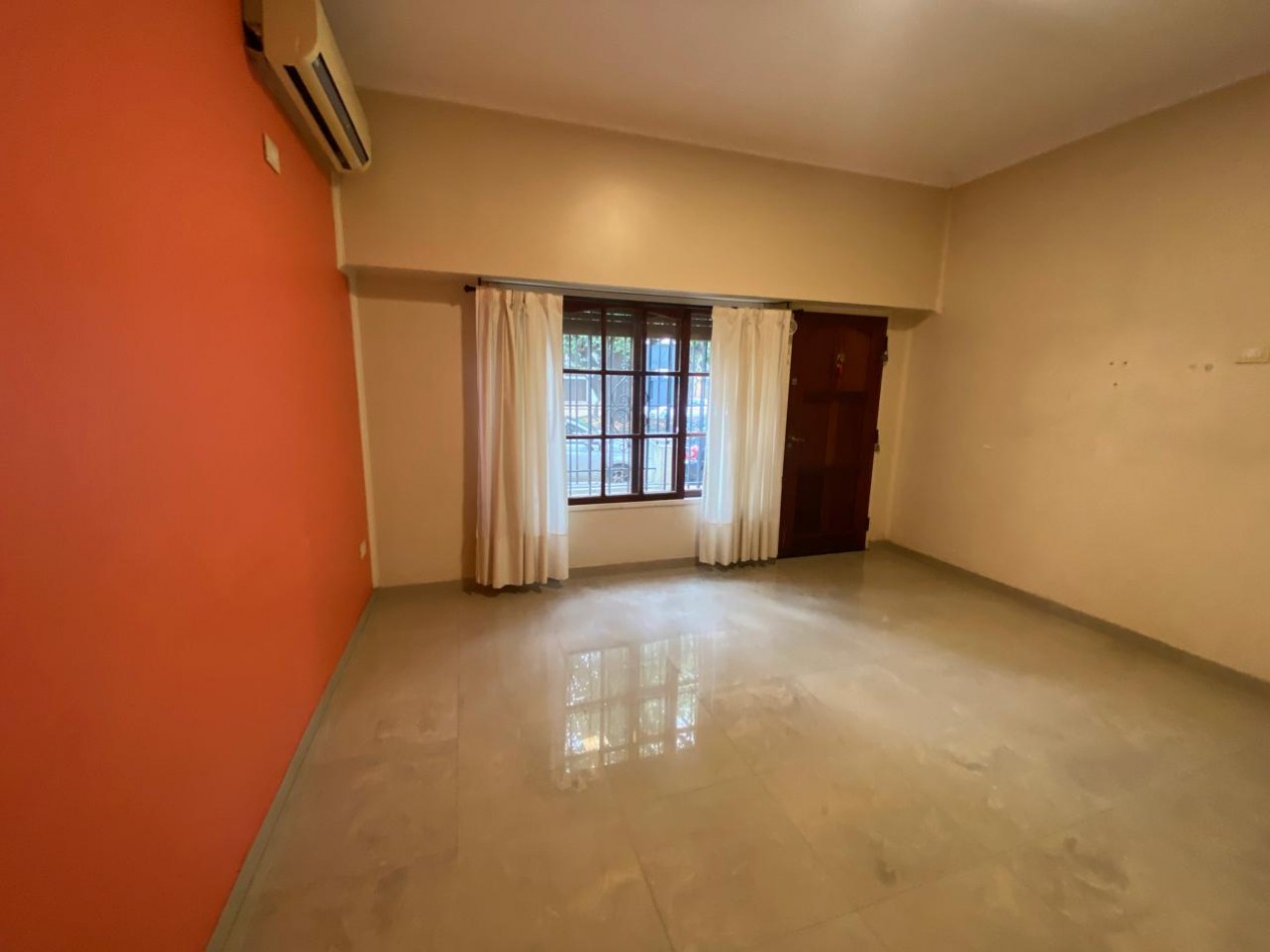 Casa 3 Amb  Villa Devoto "RESERVADA"