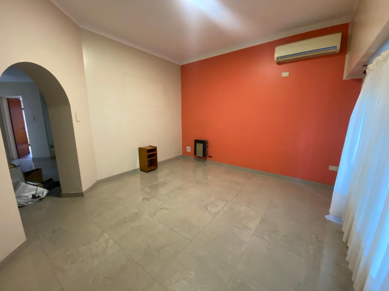 Casa 3 Amb  Villa Devoto "RESERVADA"