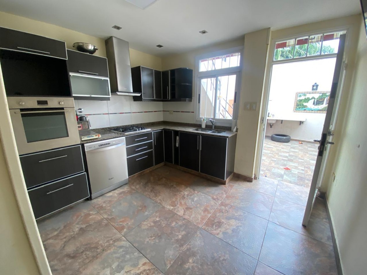 Casa 3 Amb  Villa Devoto "RESERVADA"