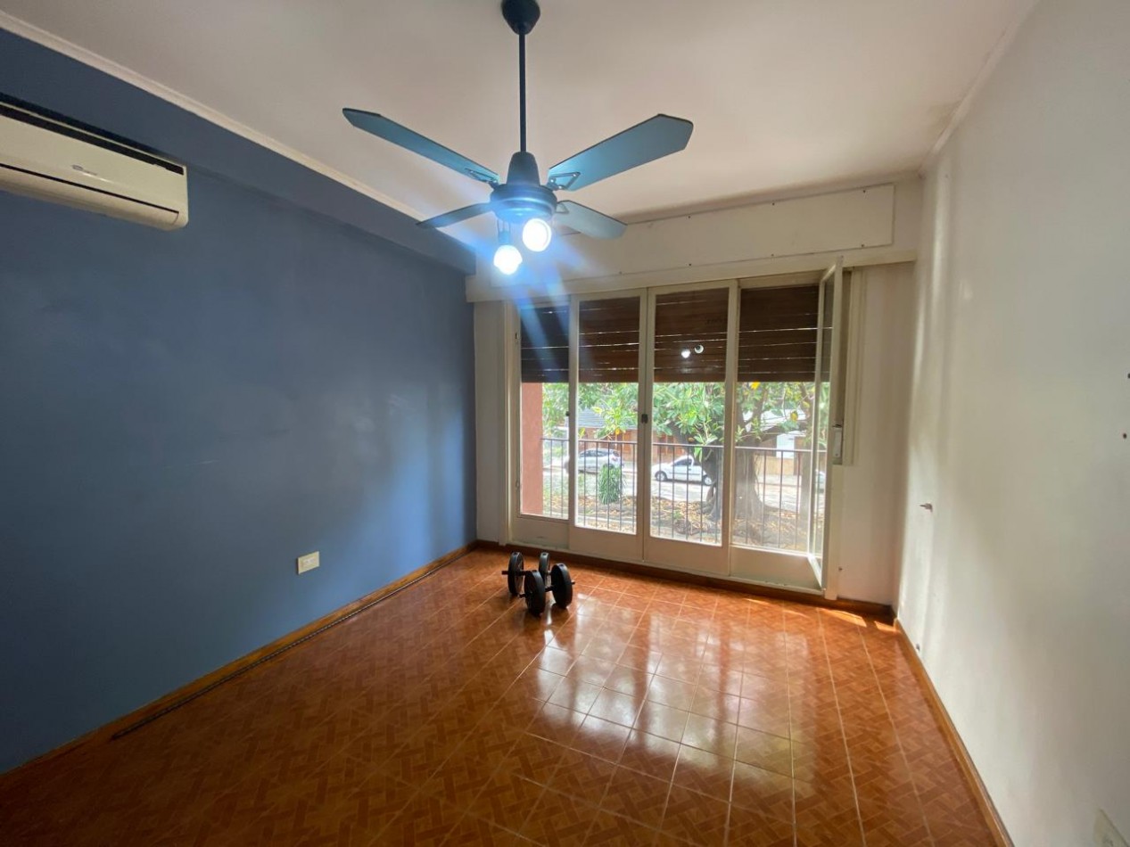 Casa 3 Amb  Villa Devoto "RESERVADA"