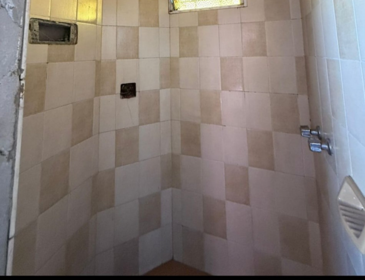 CASA 5 AMB CON DEPENDENCIA Y GARAGE  VILLA DEVOTO- APTO USO COMERCIAL