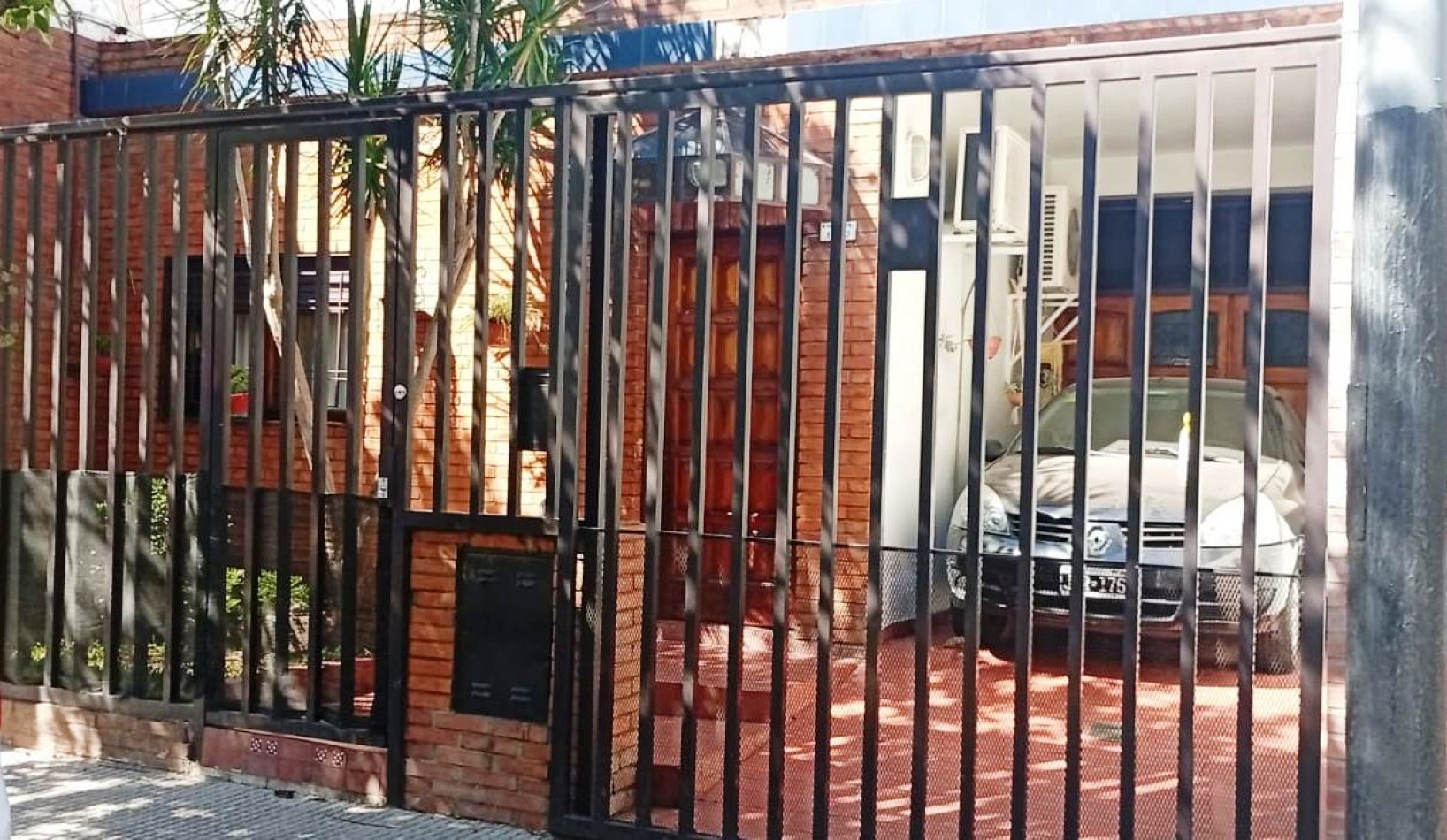 CASA 5 AMB MONTE CASTRO