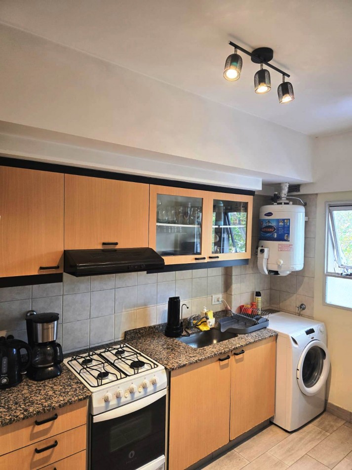 DEPARTAMENTO 2 AMBIENTES AL FRENTE CON BALCON