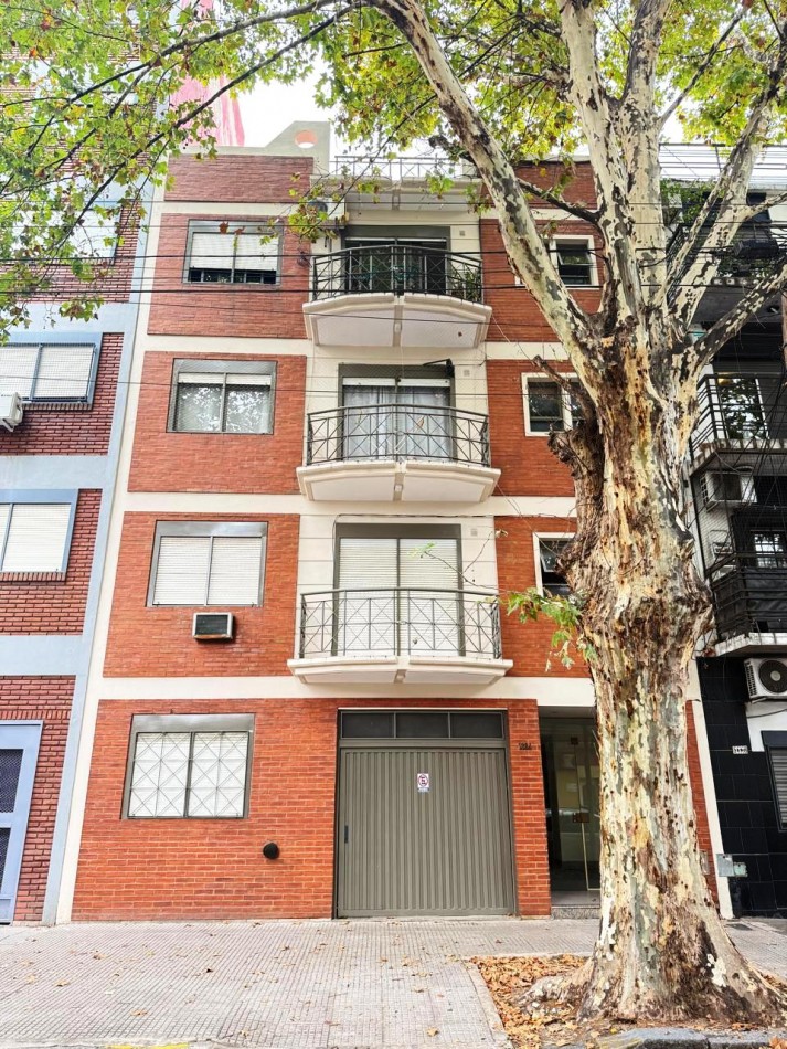 DEPARTAMENTO 2 AMBIENTES AL FRENTE CON BALCON