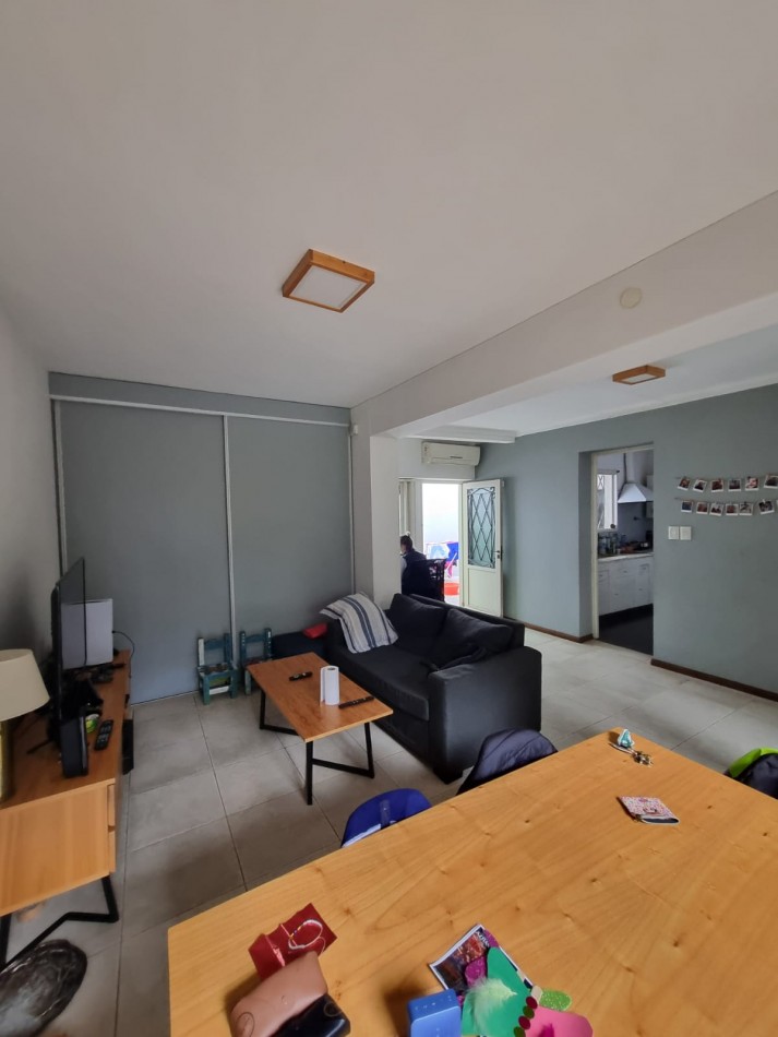 CASA 3 AMBIENTES CON LOCAL VILLA DEVOTO