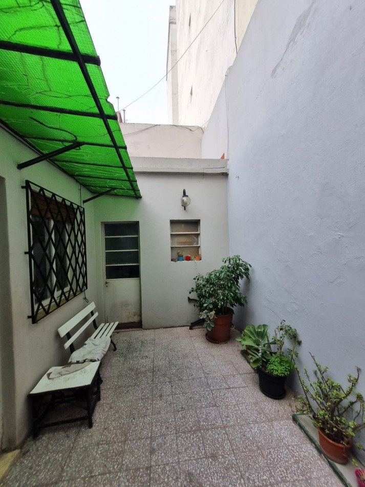 CASA 3 AMBIENTES CON LOCAL VILLA DEVOTO
