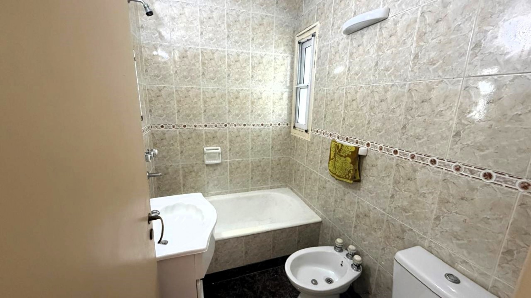 DEPATAMENTO 3 AMBIENTES EN ALQUILER VILLA REAL