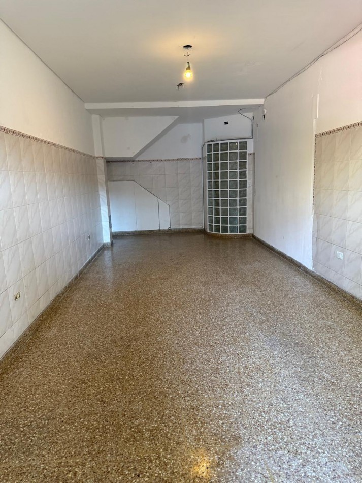 CASA 5 AMB CON DEPENDENCIA Y GARAGE  VILLA DEVOTO